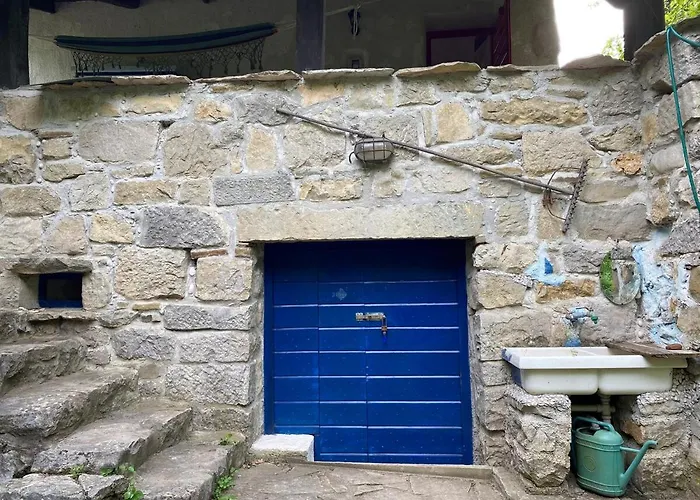 Dolina Ferienhaus Hum